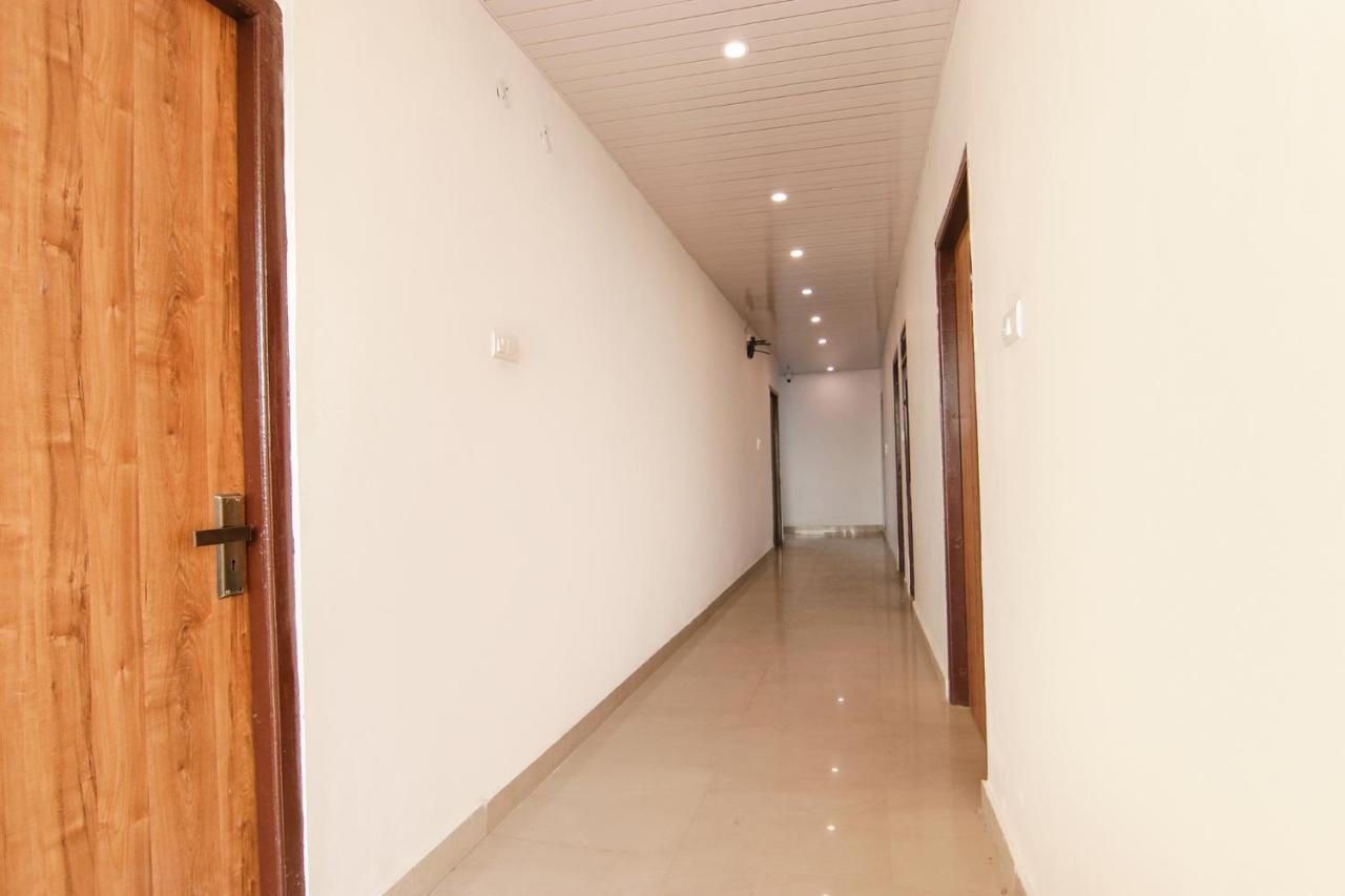 Fabhotel Grover คางกรา ภายนอก รูปภาพ
